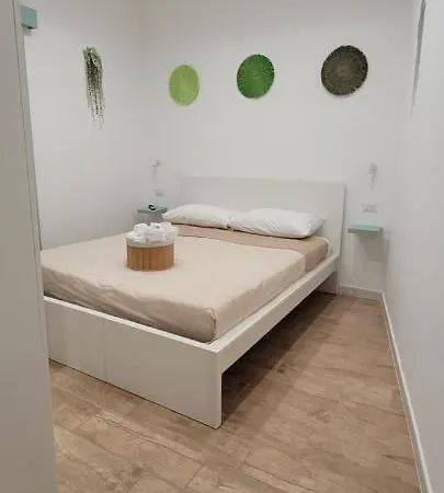 Brigata Regina 88 Appartamento *